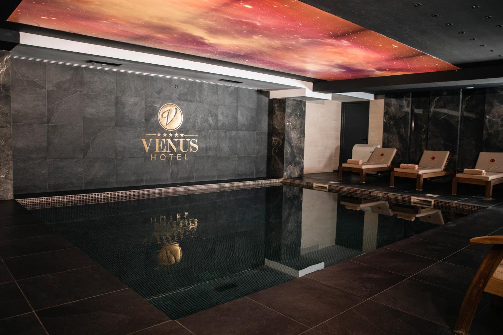 Venus Hotel Prishtinë Exterior photo