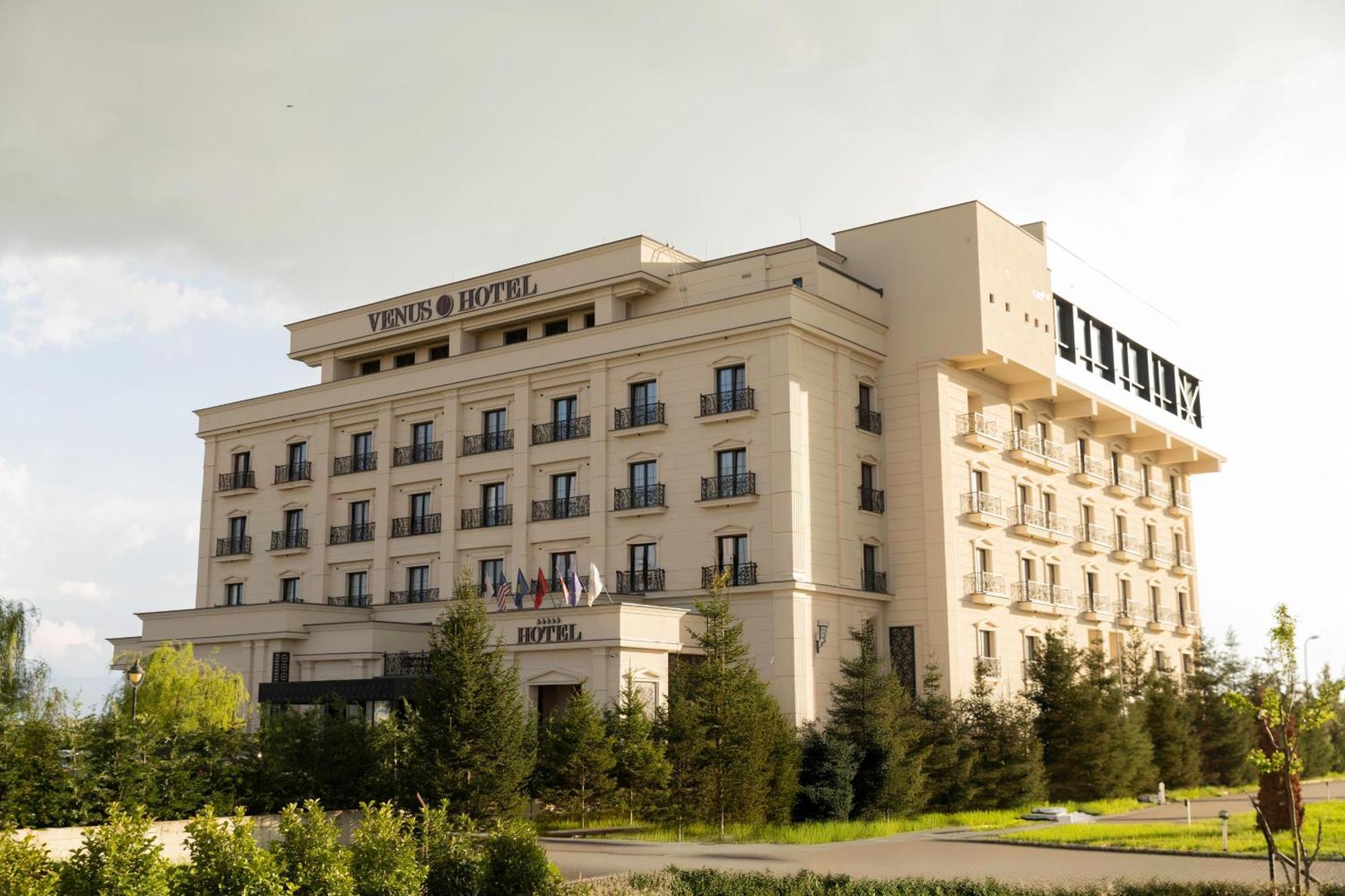 Venus Hotel Prishtinë Exterior photo